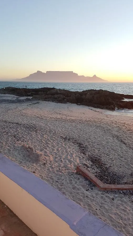 Πανσιόν Sonskyn B&B Bloubergstrand